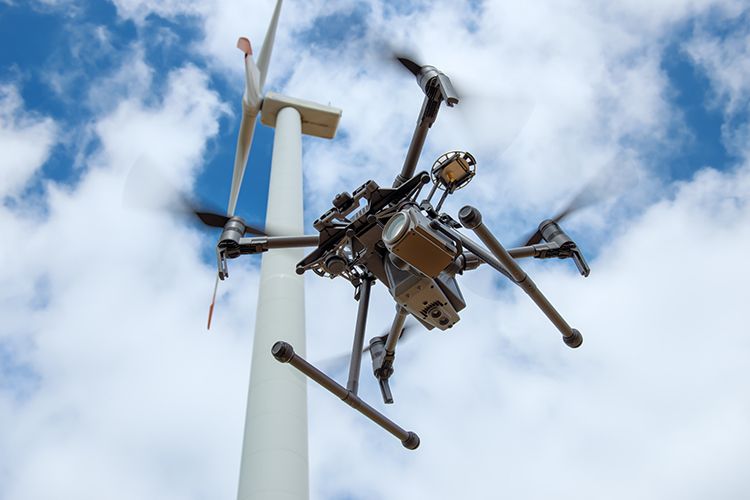 Inspection éolienne par drone